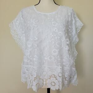 Perfect Fashion M/L Embroidered Lace Lined Short Poncho Top Blouse White